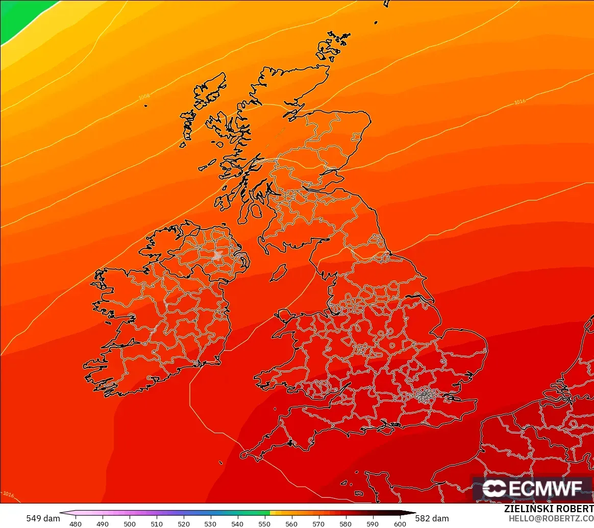ECMWF IFS 0.25° model - Britania Raya, Ketinggian geopotensial pada 500 hPa